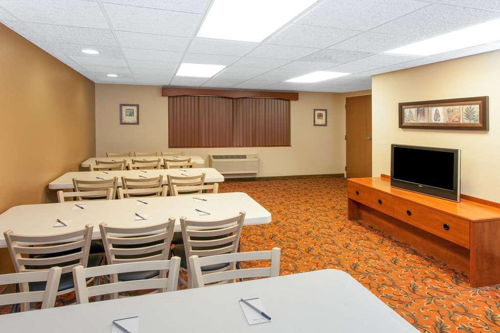 Americinn By Wyndham Greenville Extérieur photo